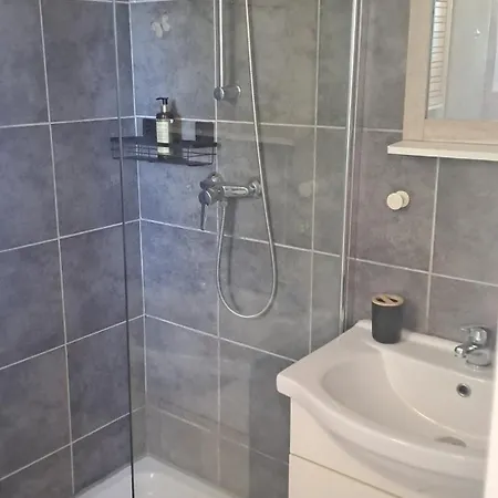 Ground Floor Of Apartment Brando